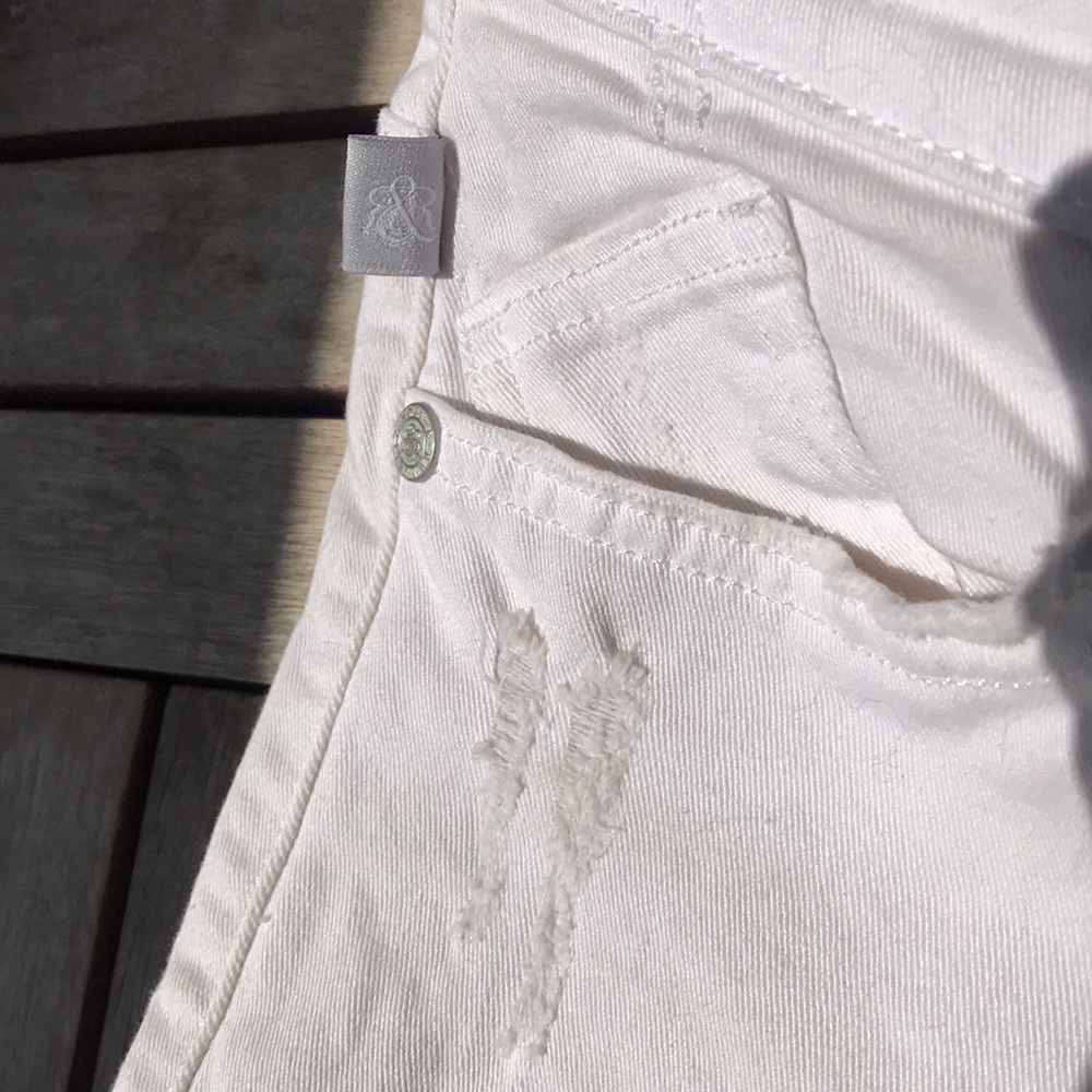 Jeans - Picture 3 of 5